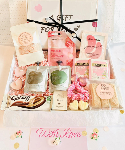 PINK PAMPER HAMPER FOR A MUM TO BE